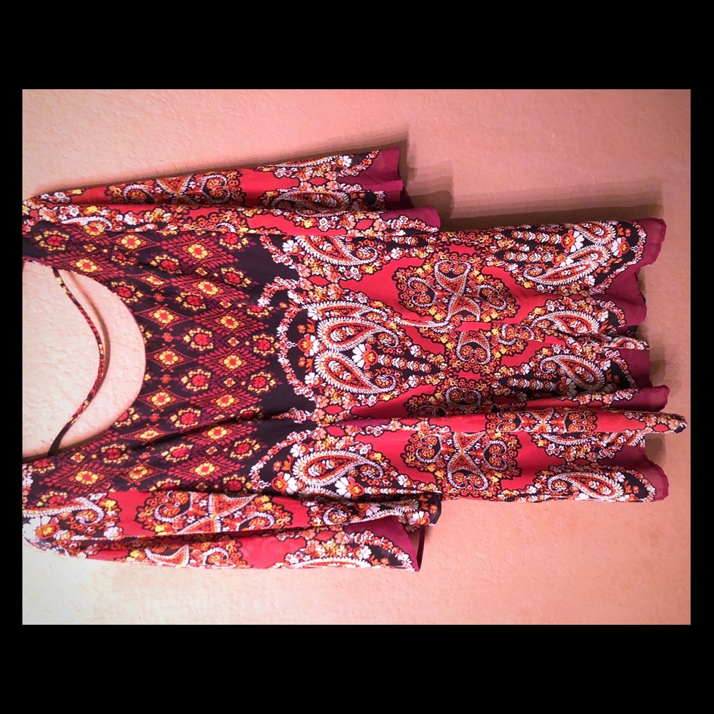 LIKE NEW 🌟BOHO STYLE DESIGN | OPEN BACK DRESS|